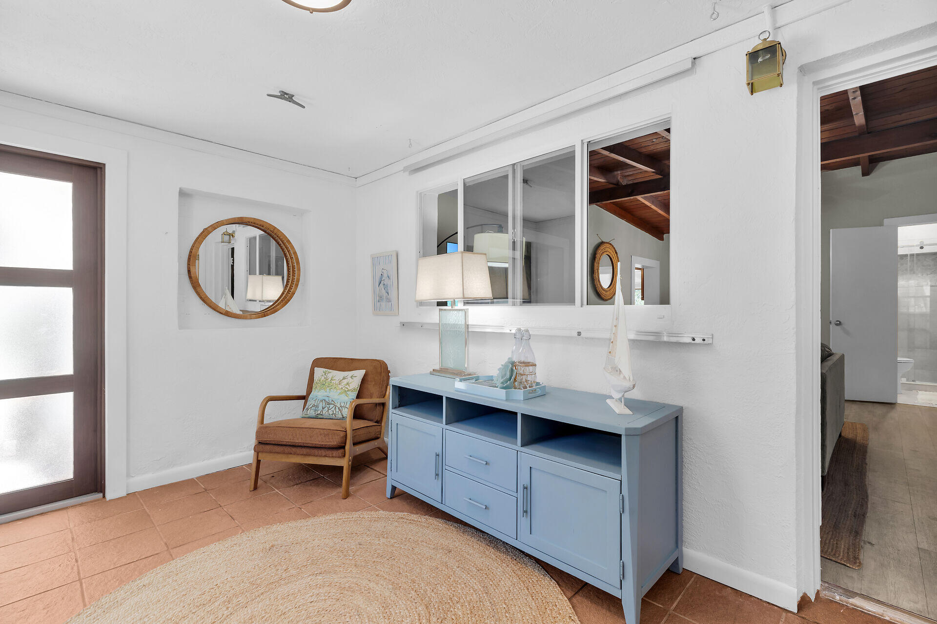10 Dolphin Road