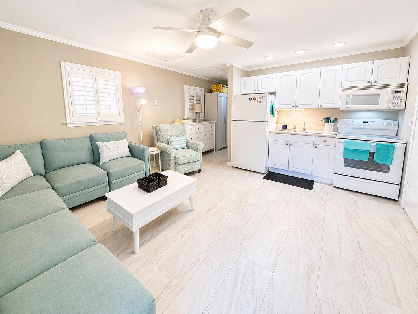 8 N Marlin Avenue