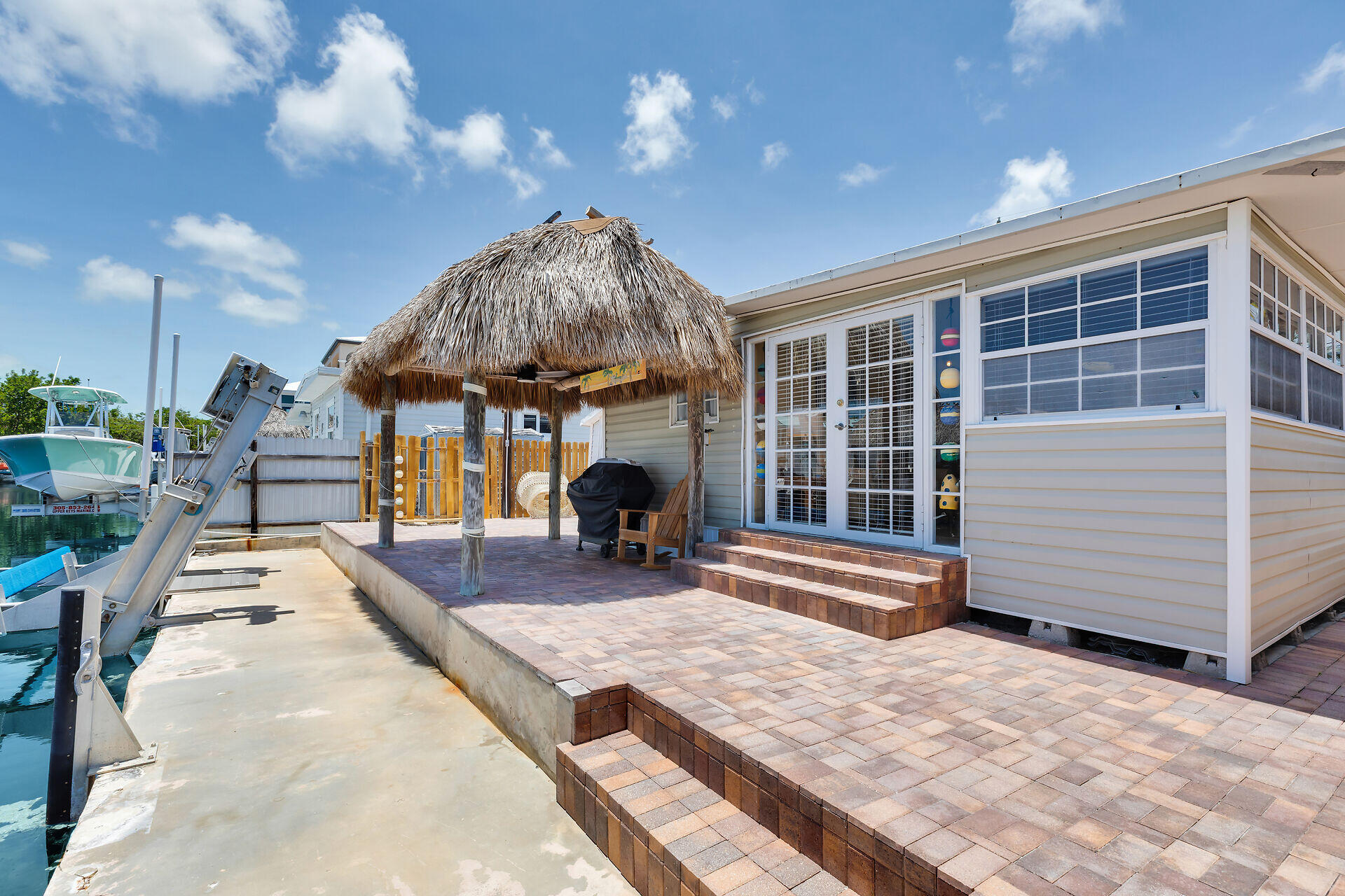 224 W 1st Court