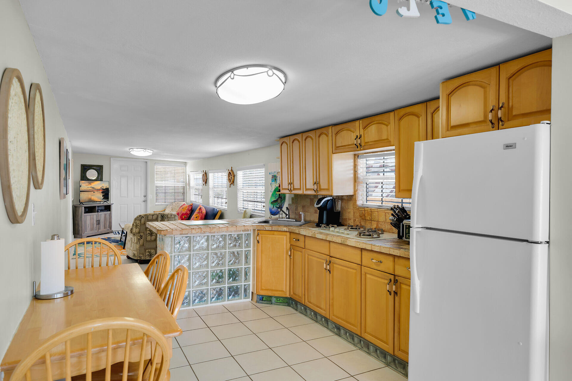 224 W 1st Court