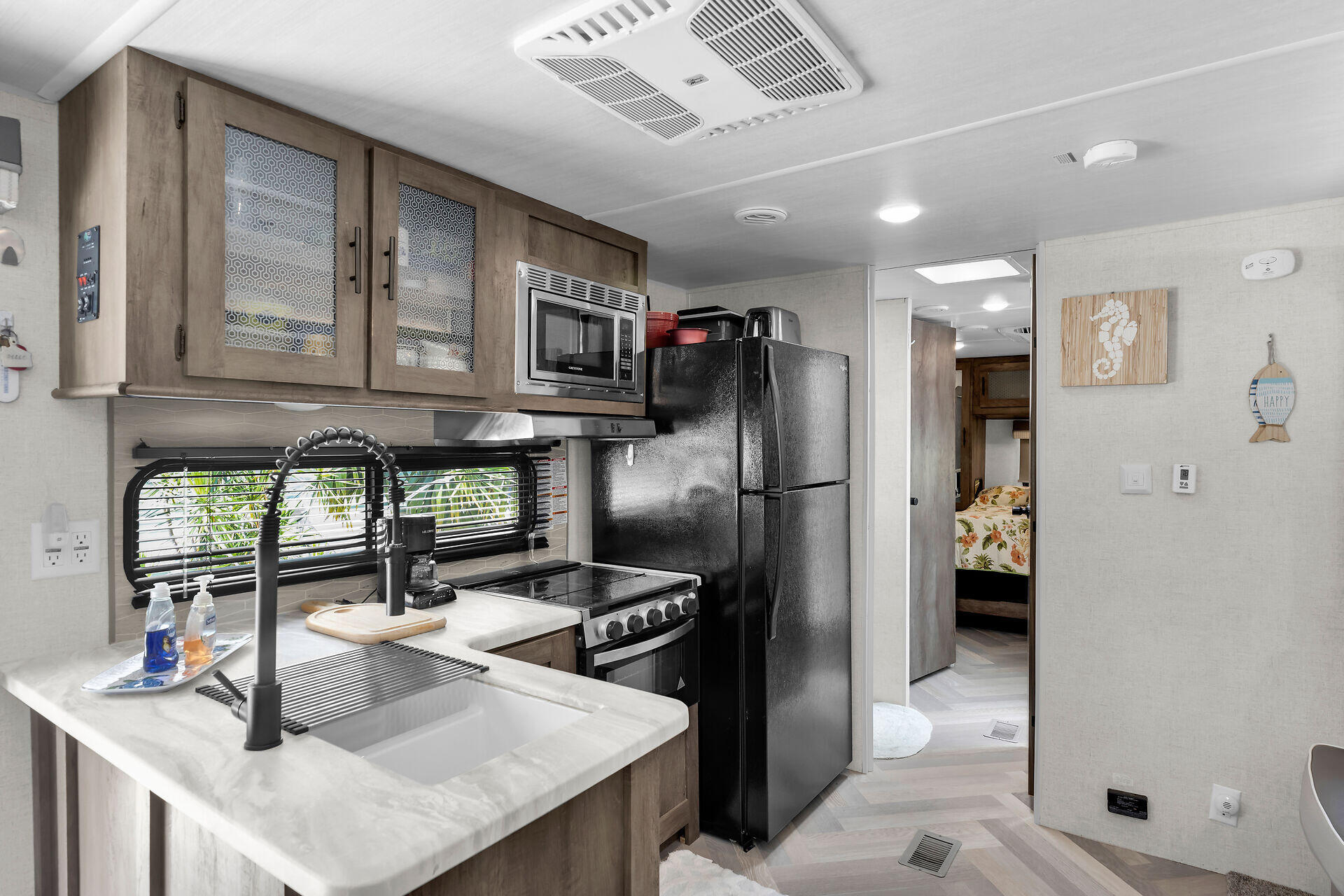 101551 Overseas Highway # 148