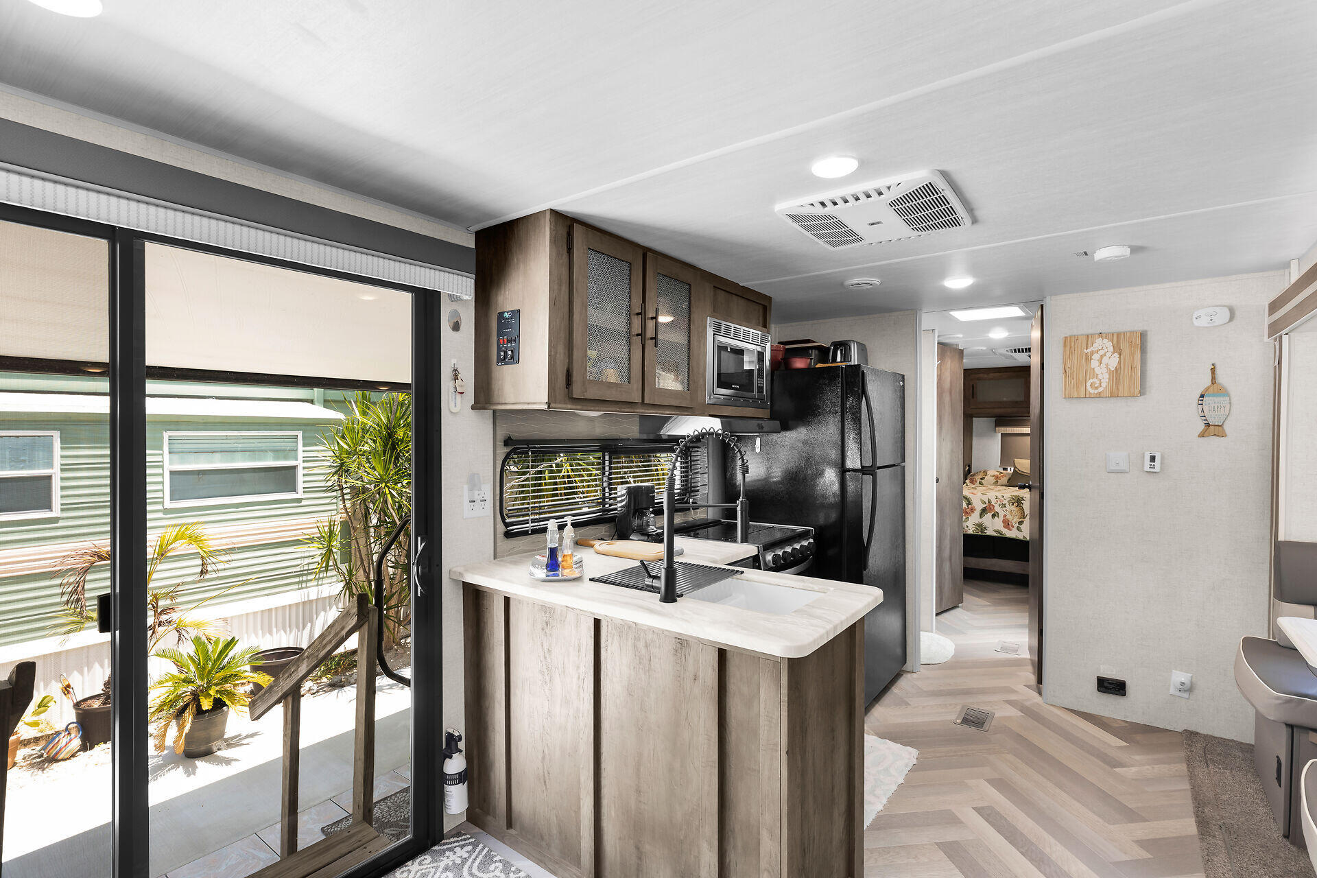 101551 Overseas Highway # 148