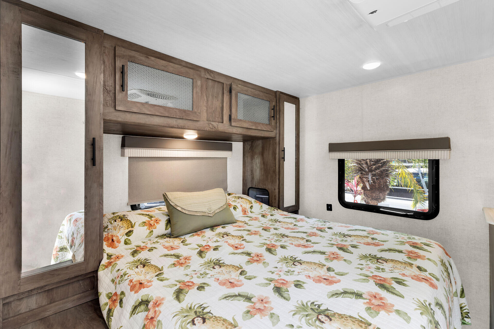 101551 Overseas Highway # 148