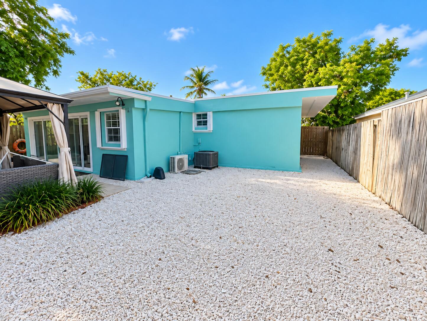 23 Snapper Avenue