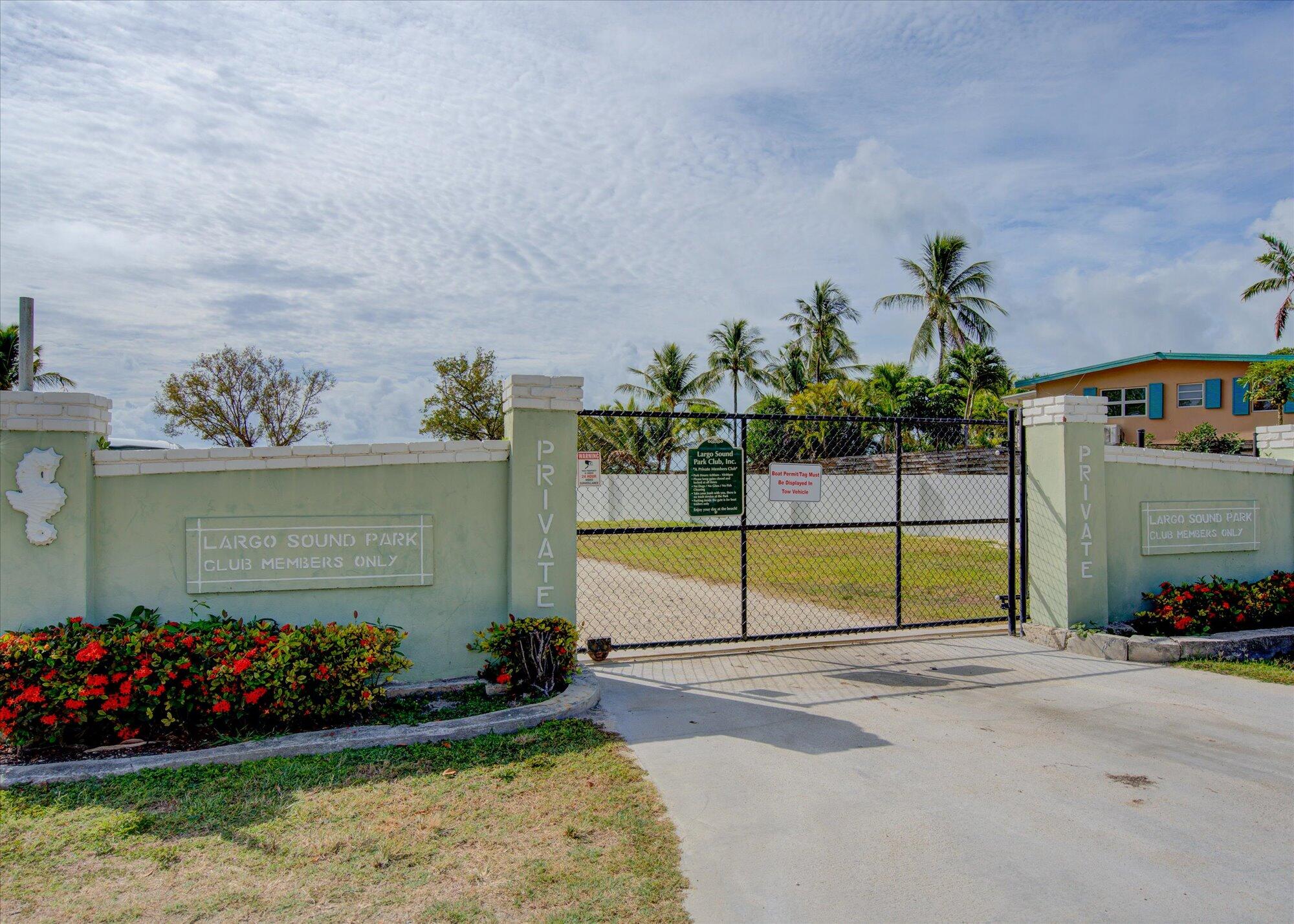 23 Snapper Avenue