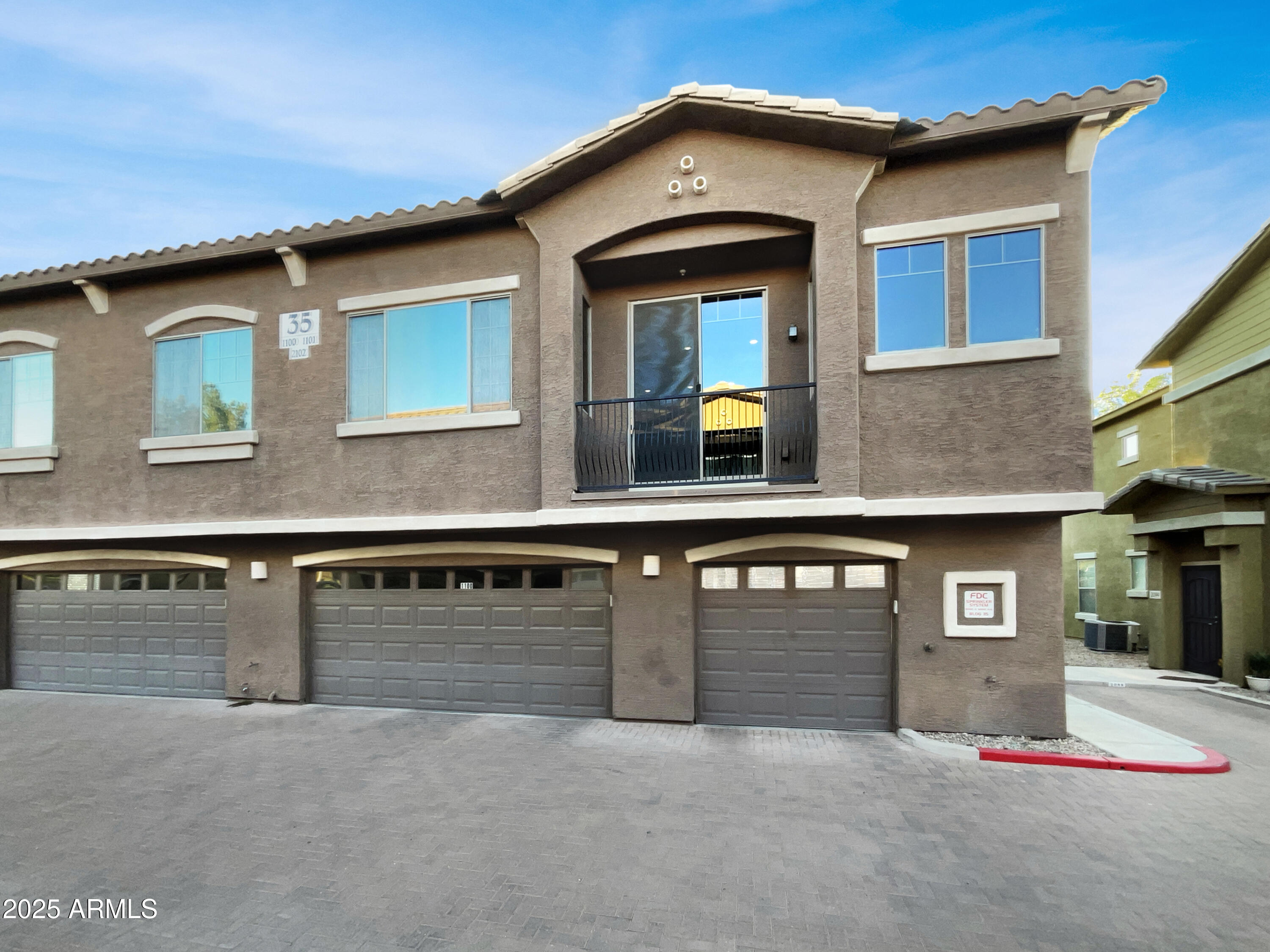 15240 N 142ND Avenue, 2102