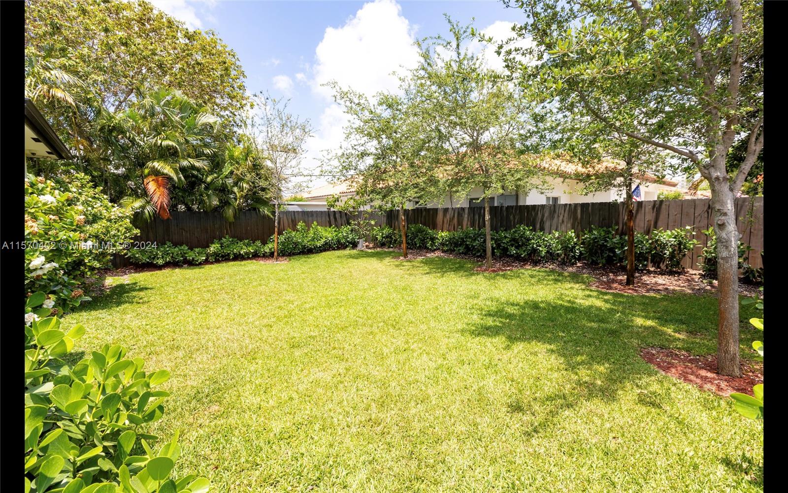 2661 SW 25th Ter