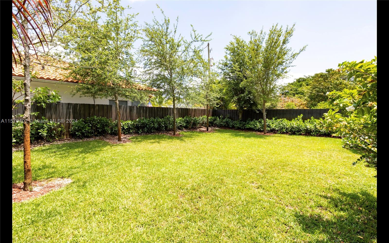 2661 SW 25th Ter
