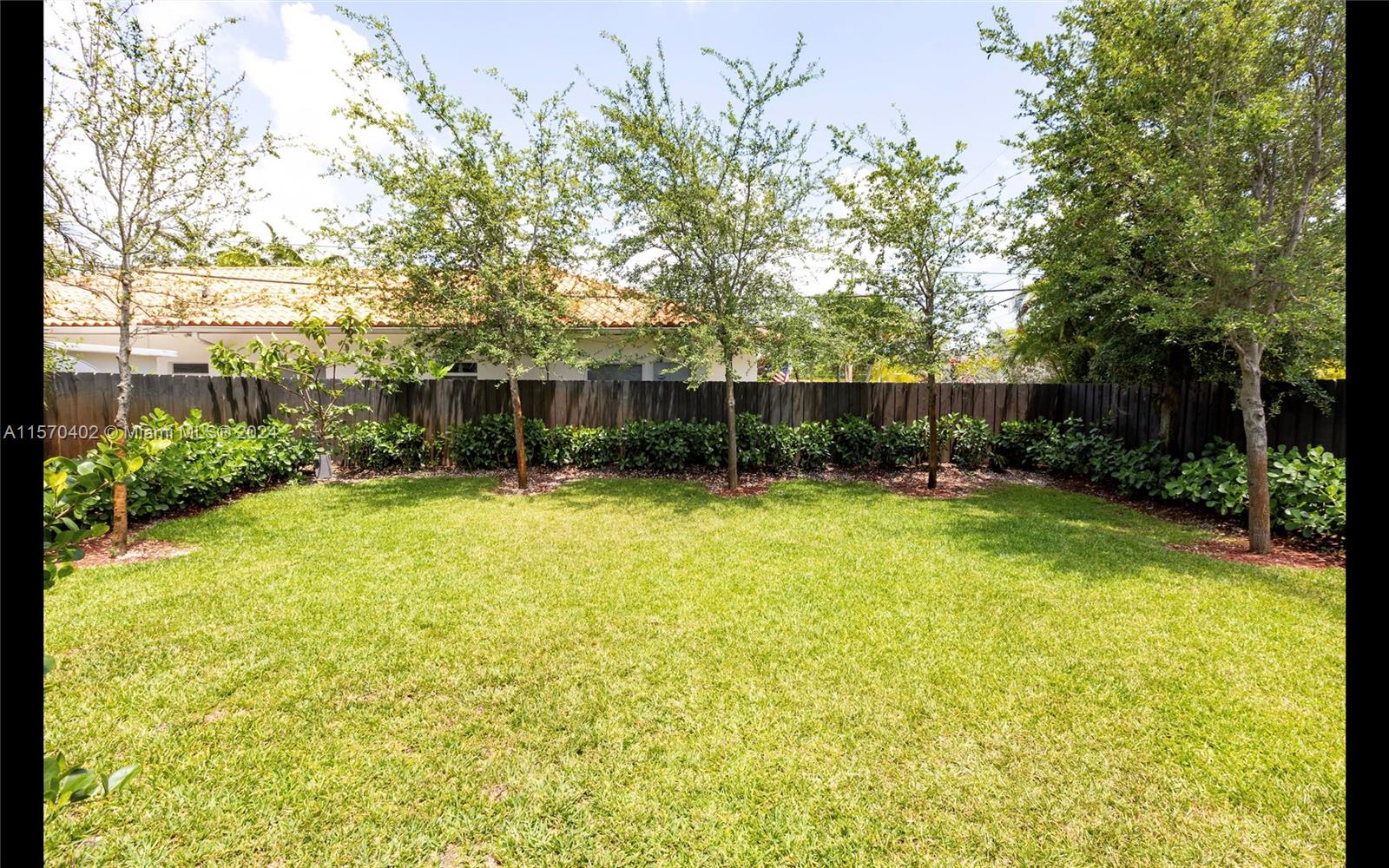 2661 SW 25th Ter