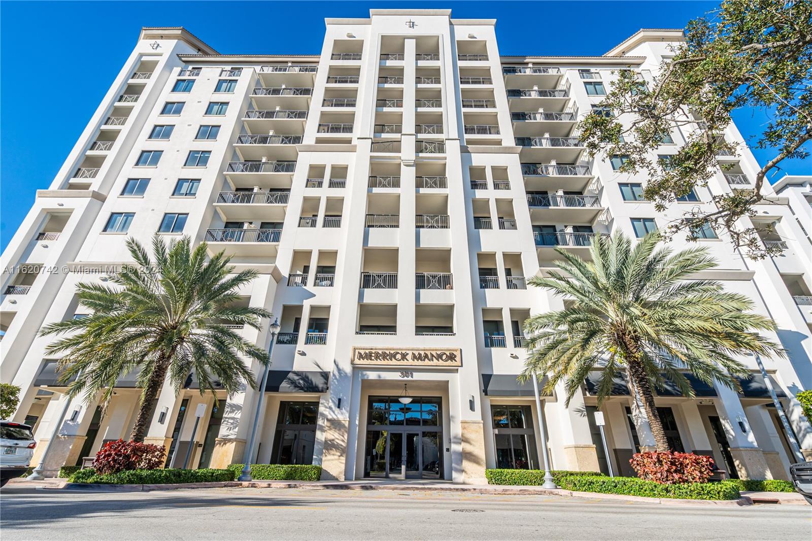 301 Altara Ave # 311