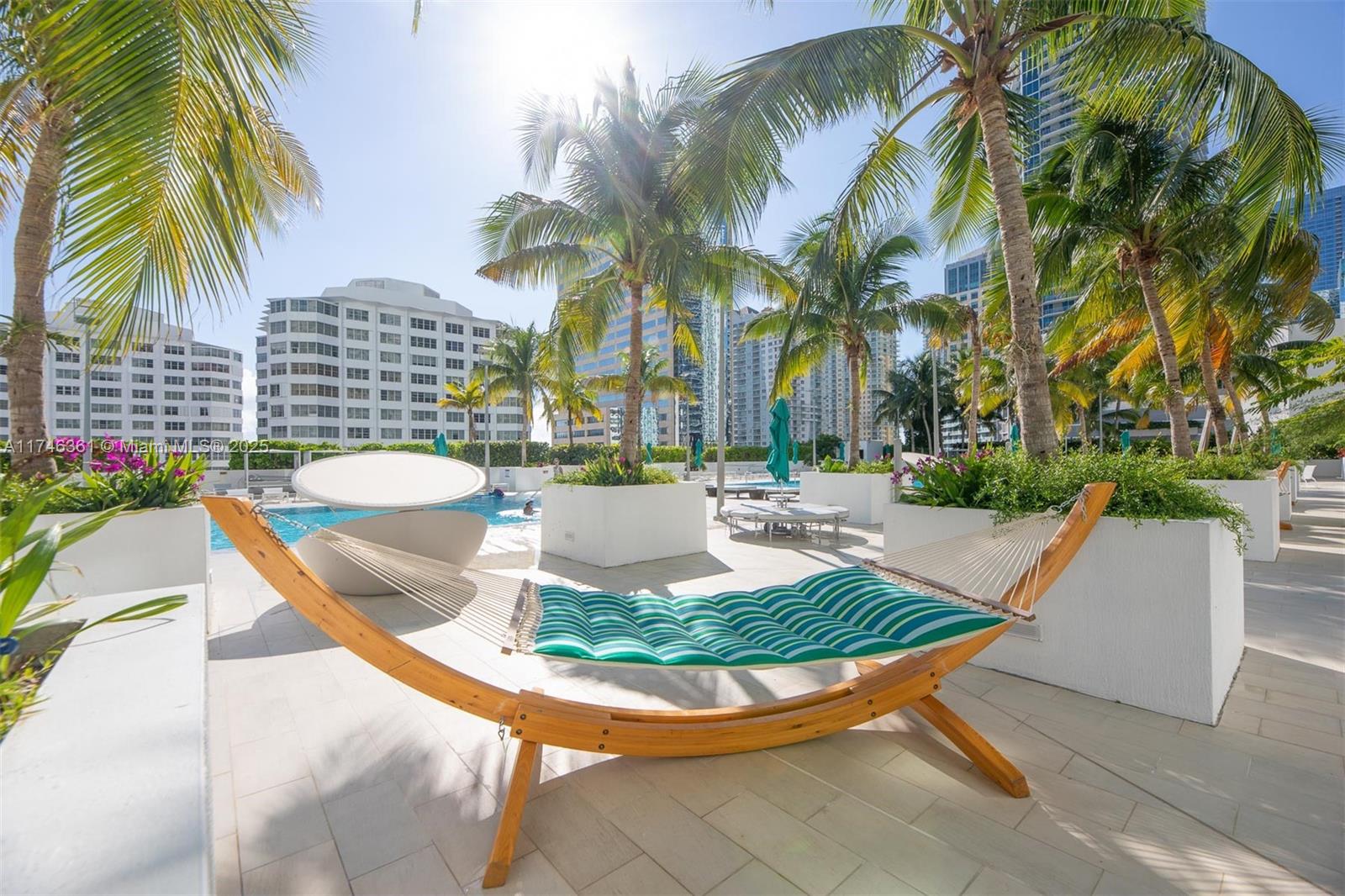 950 Brickell Bay Dr # 2008