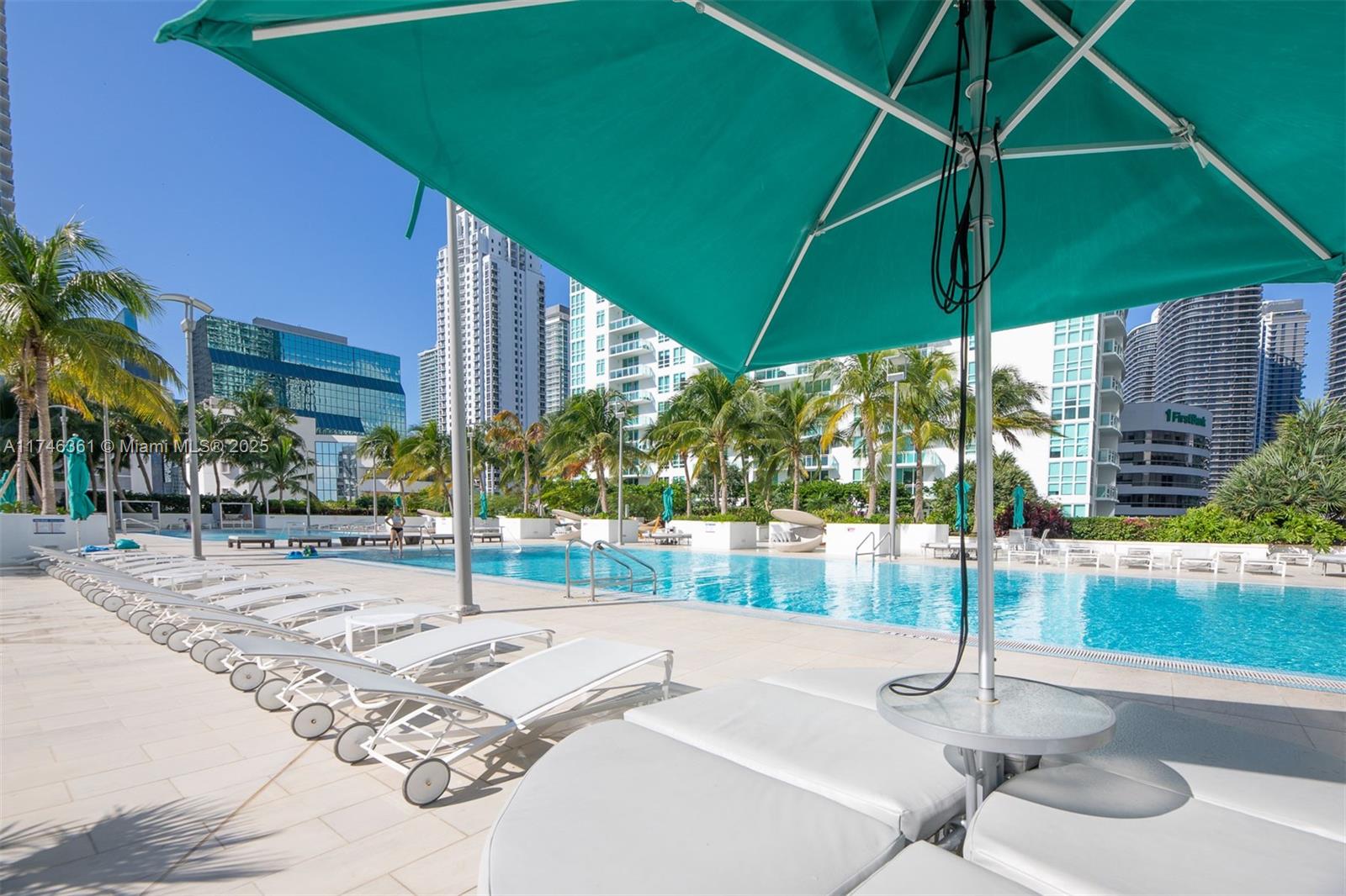 950 Brickell Bay Dr # 2008
