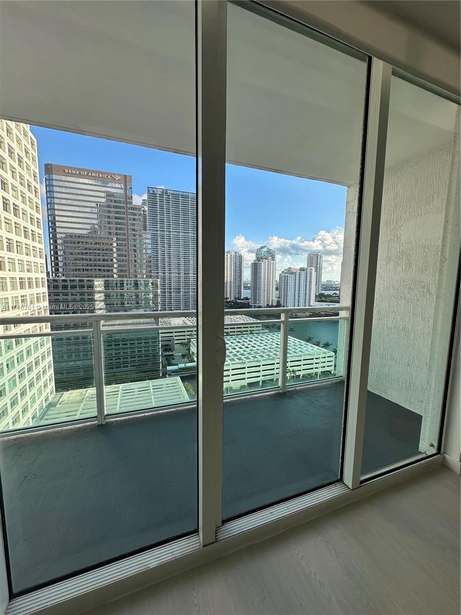 950 Brickell Bay Dr # 2008