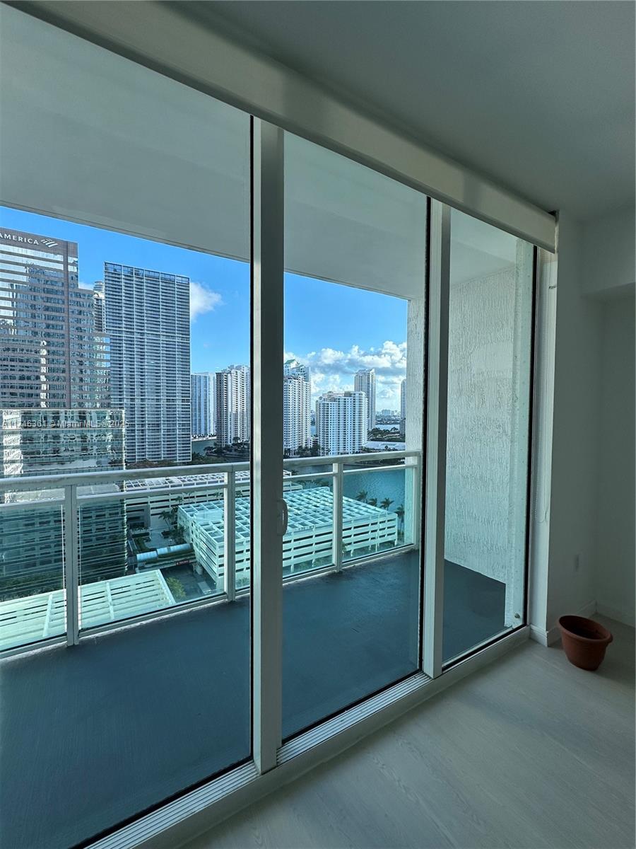 950 Brickell Bay Dr # 2008
