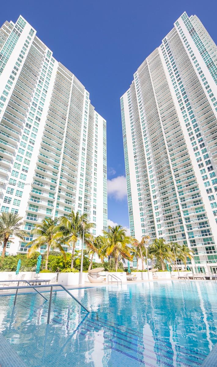 950 Brickell Bay Dr # 2008