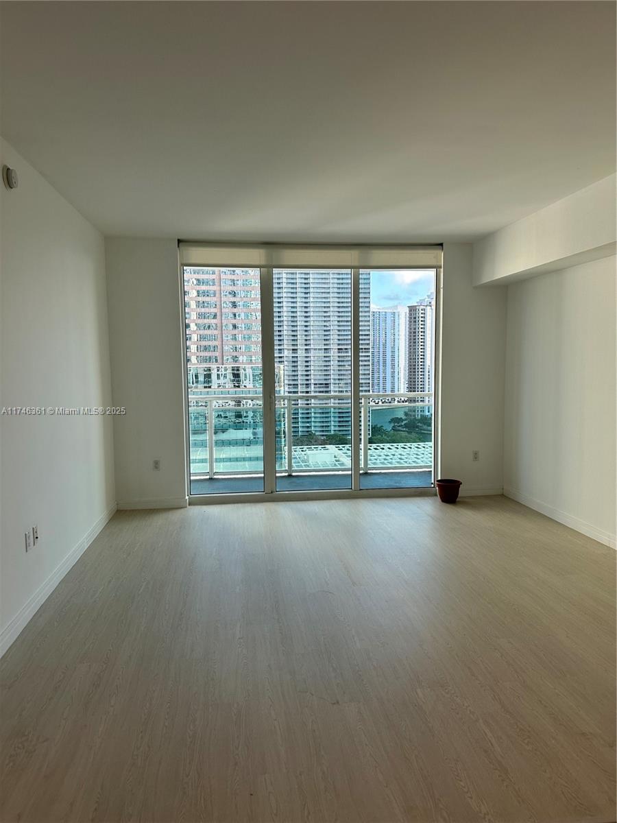 950 Brickell Bay Dr # 2008