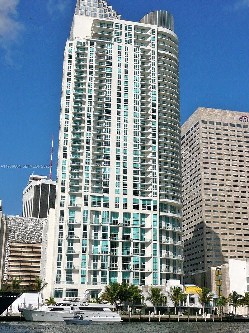 300 S Biscayne Blvd # 3201 Unit: T-3201