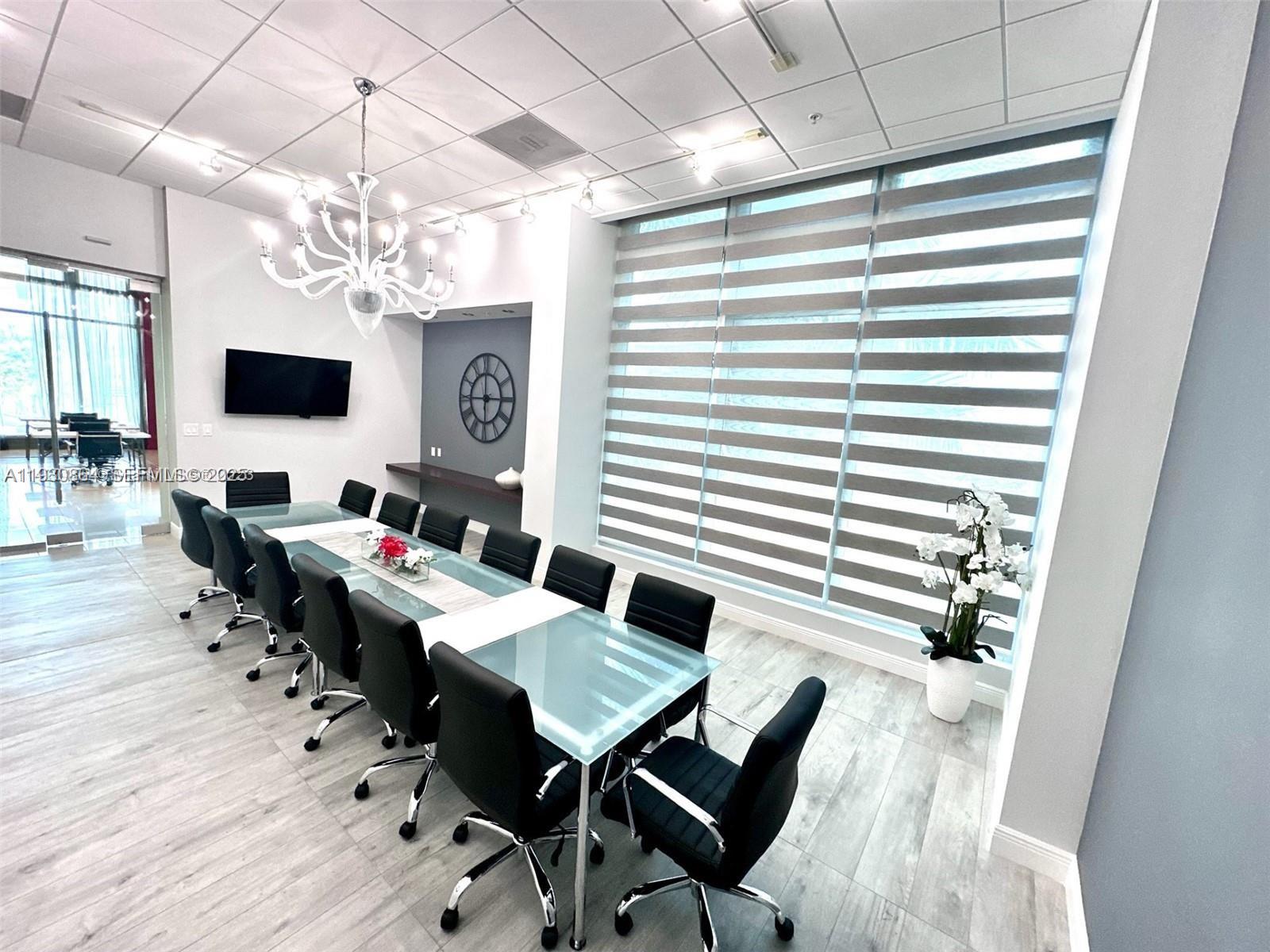 300 S Biscayne Blvd # 3201 Unit: T-3201