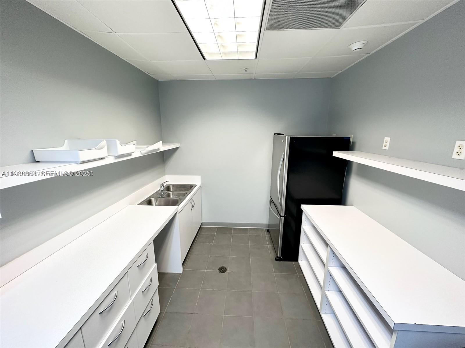 300 S Biscayne Blvd # 3201 Unit: T-3201