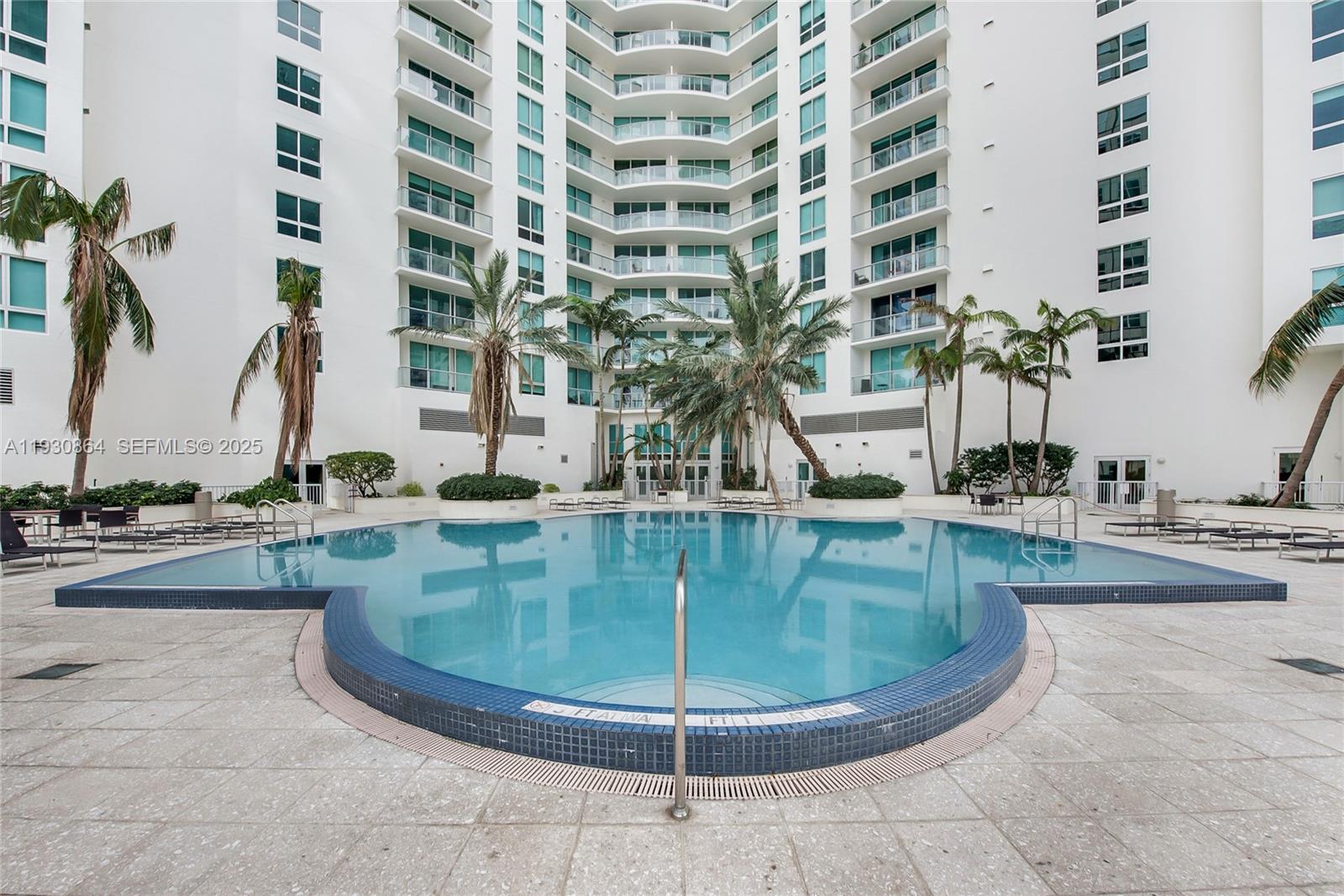 300 S Biscayne Blvd # 3201 Unit: T-3201