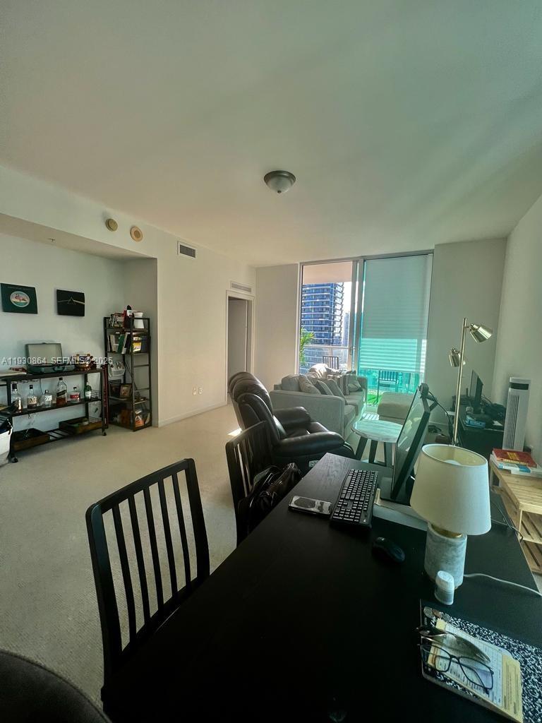 300 S Biscayne Blvd # 3201 Unit: T-3201
