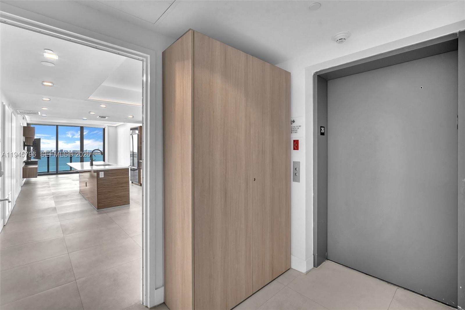 460 NE 28th St # 2607