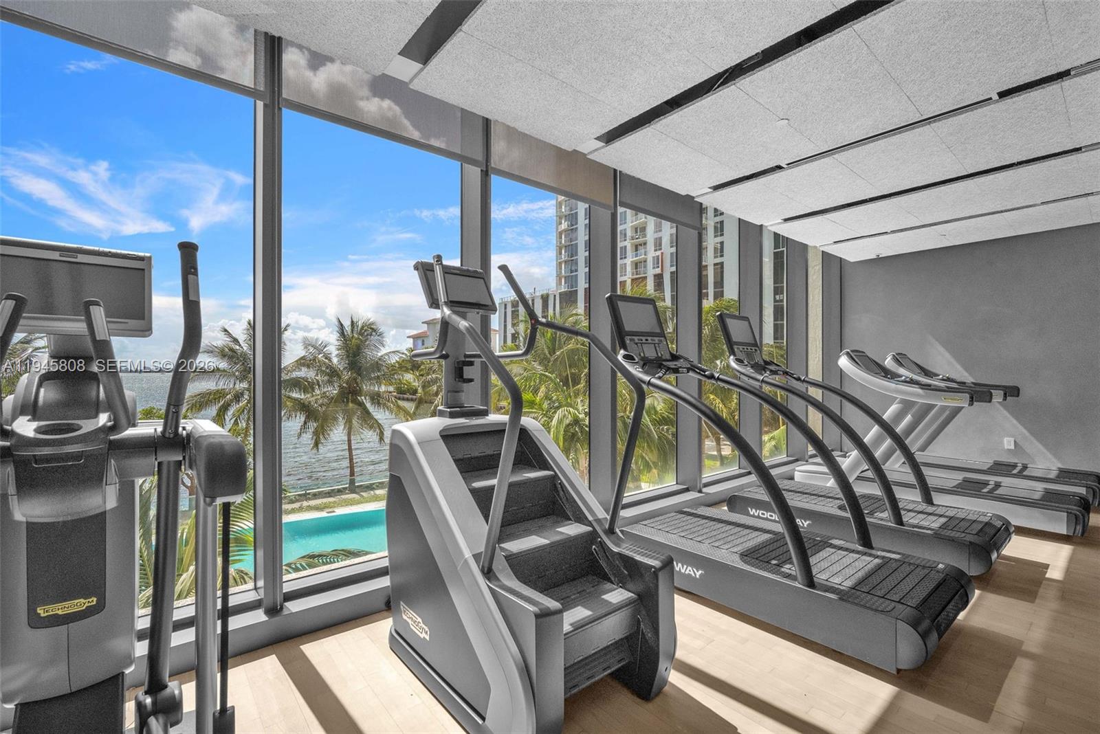 460 NE 28th St # 2607