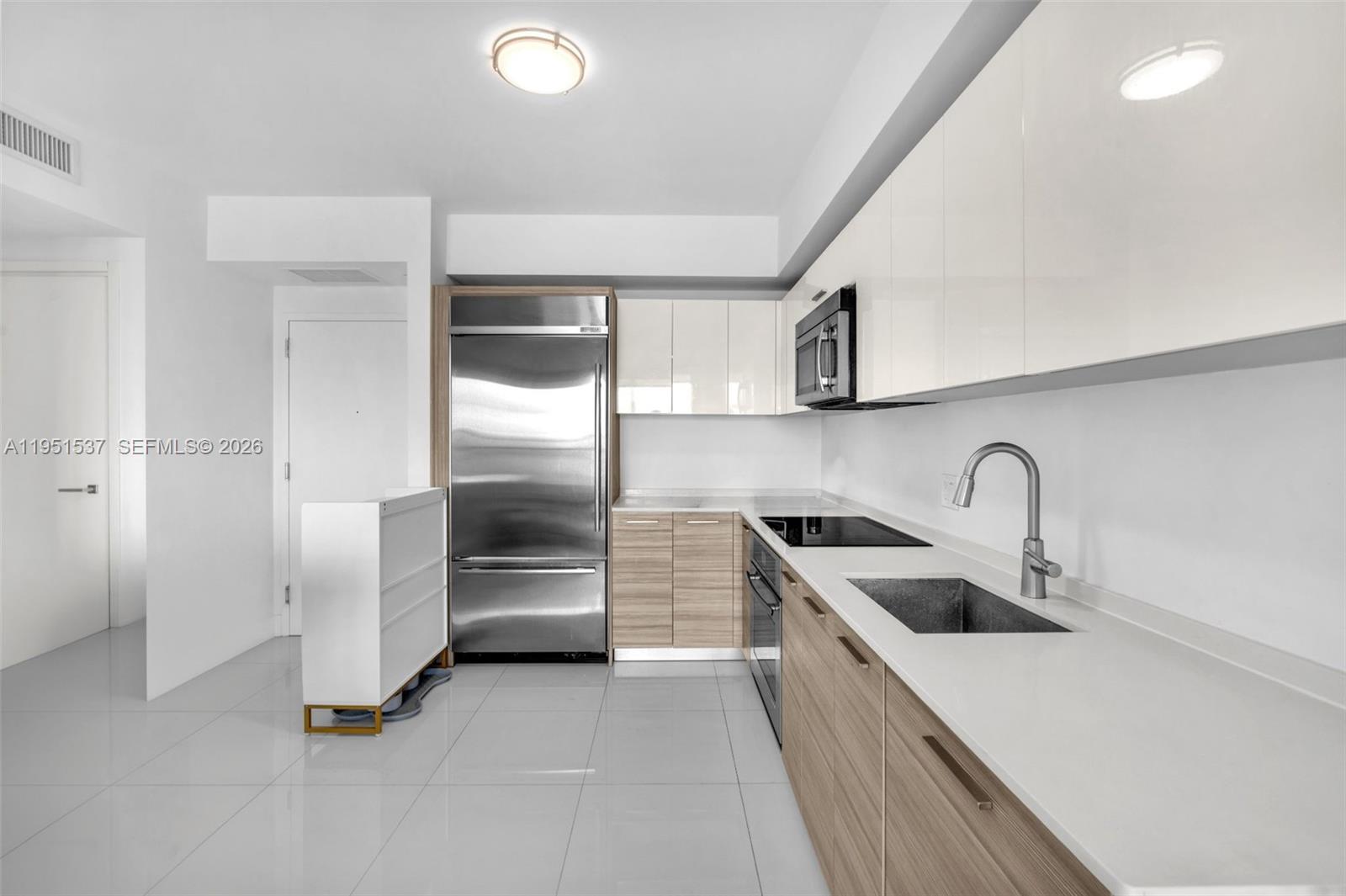 1300 Brickell Bay Dr # 2507