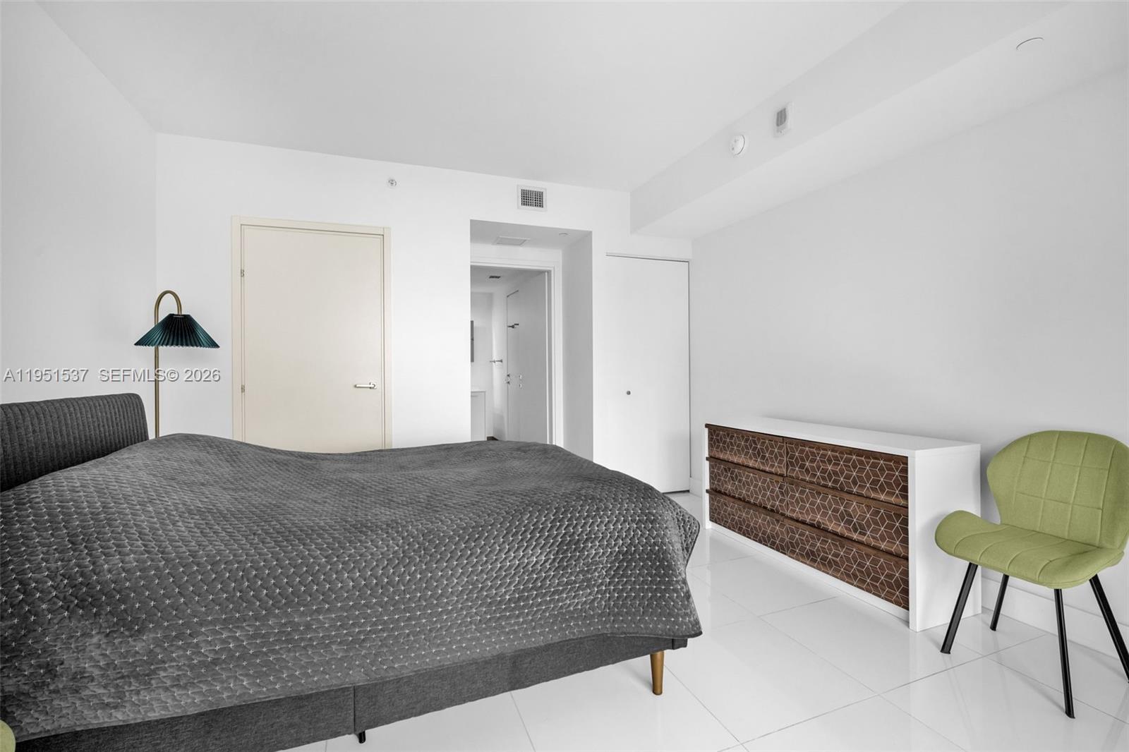 1300 Brickell Bay Dr # 2507