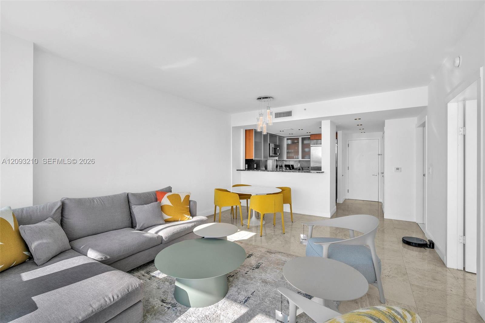 520 West Ave # 803