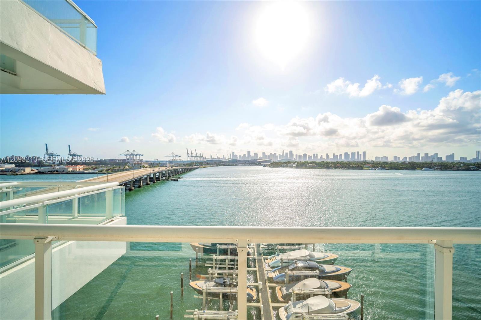 520 West Ave # 803