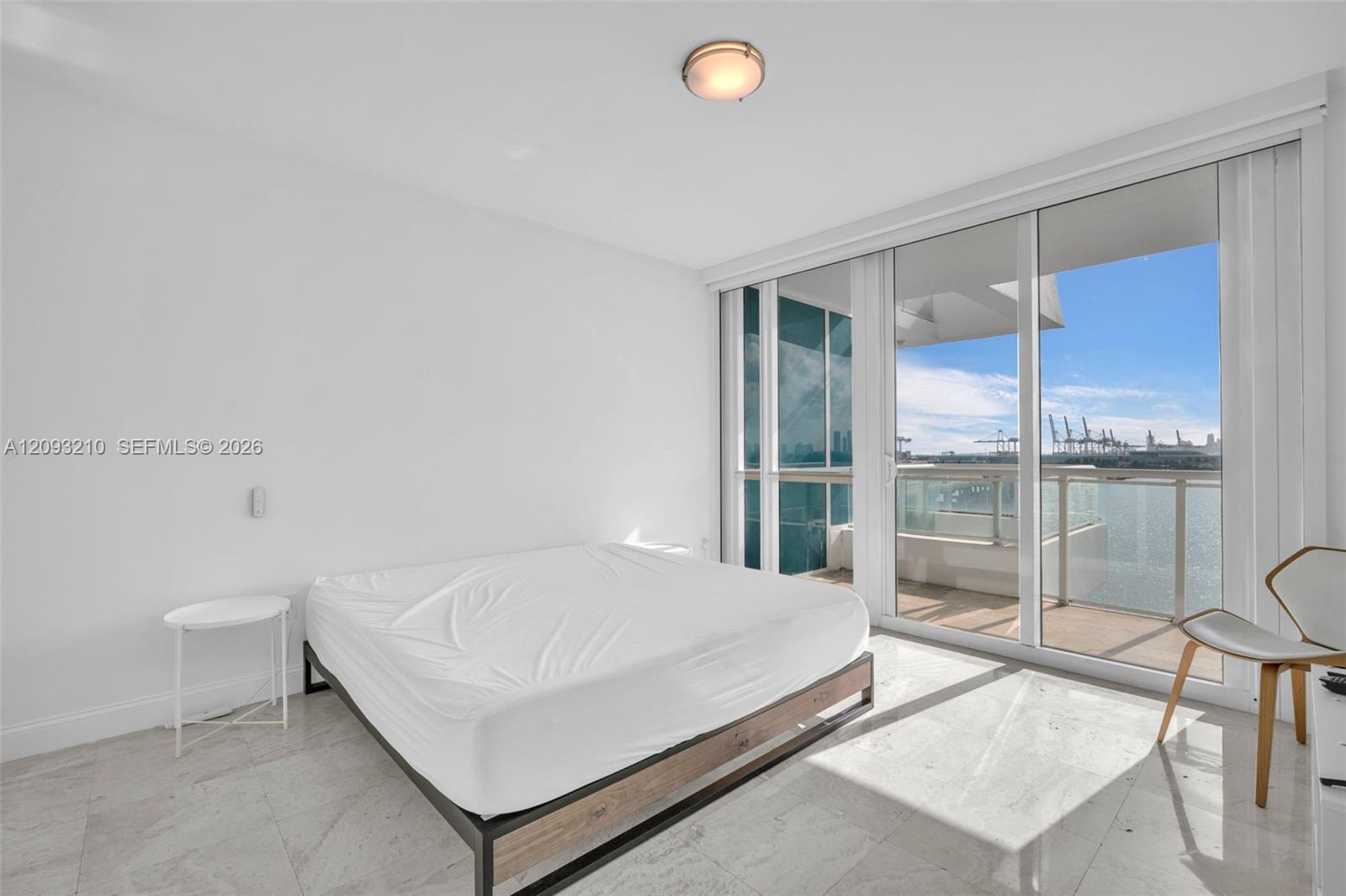 520 West Ave # 803