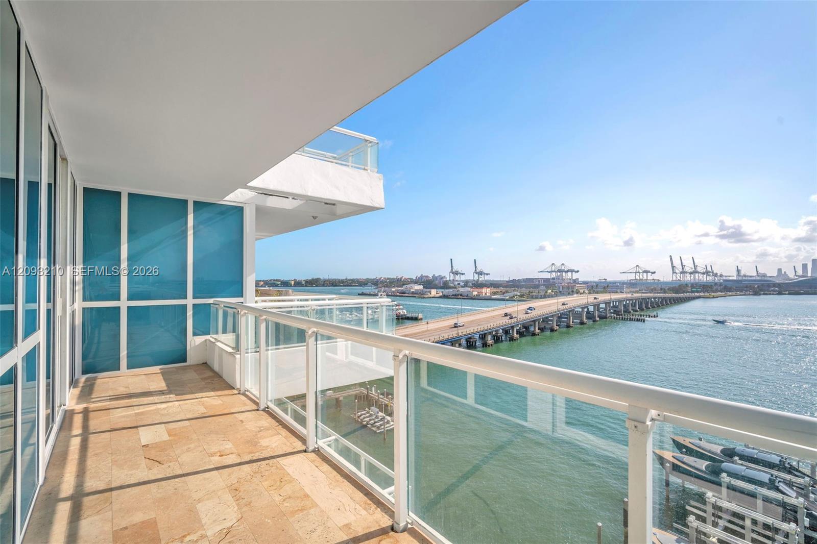 520 West Ave # 803
