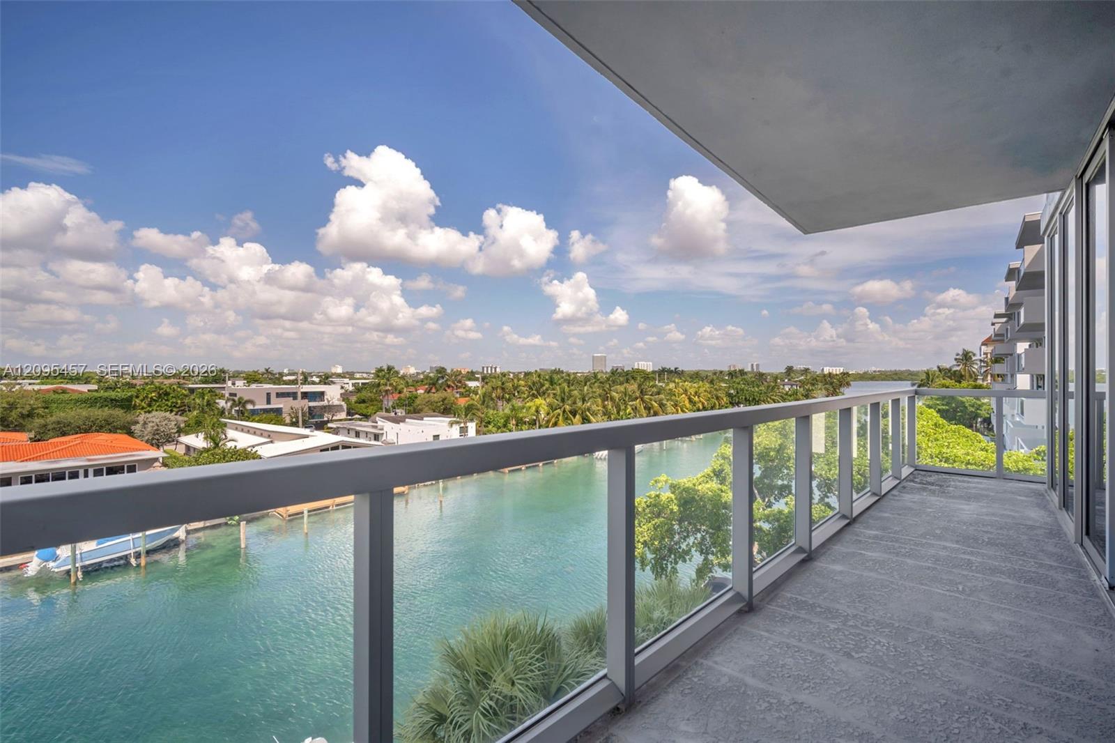 9940 W Bay Harbor Dr Unit: 5D-N