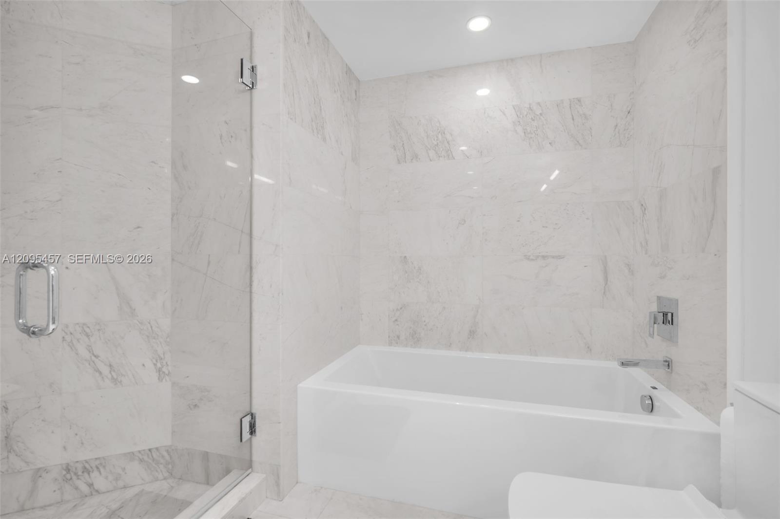 9940 W Bay Harbor Dr Unit: 5D-N