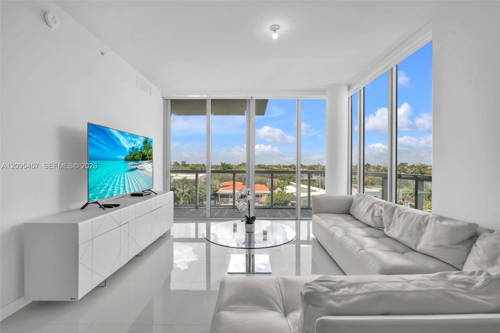 9940 W Bay Harbor Dr Unit: 5D-N