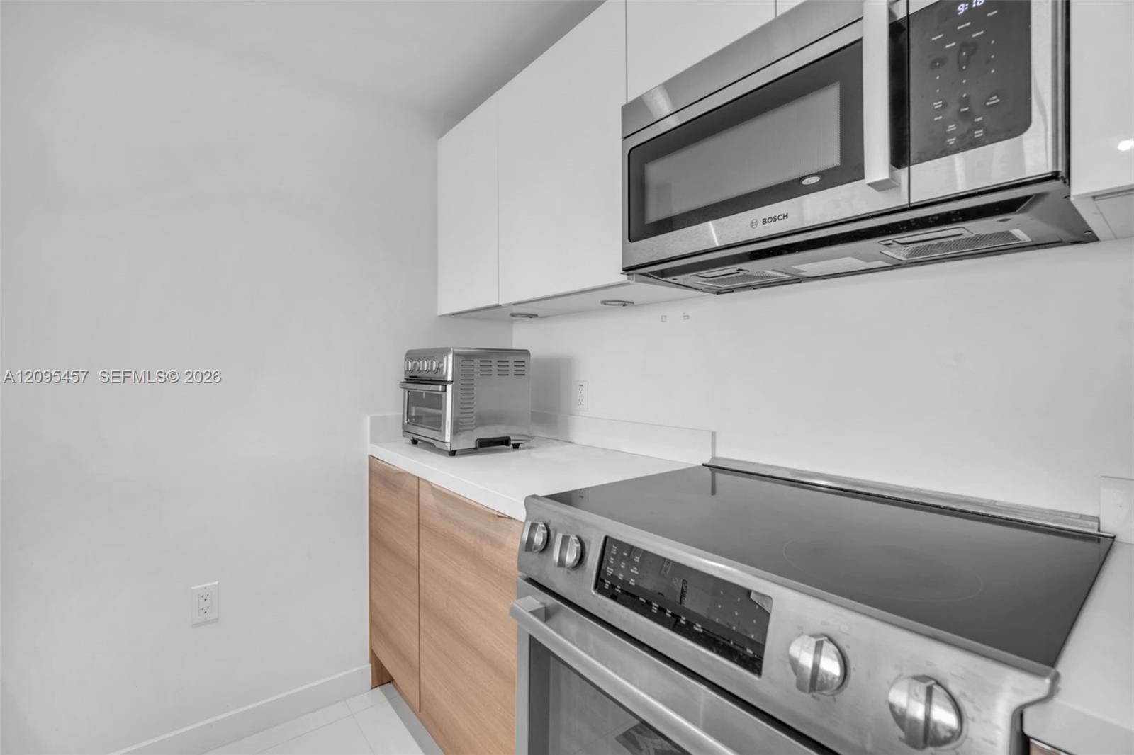 9940 W Bay Harbor Dr Unit: 5D-N