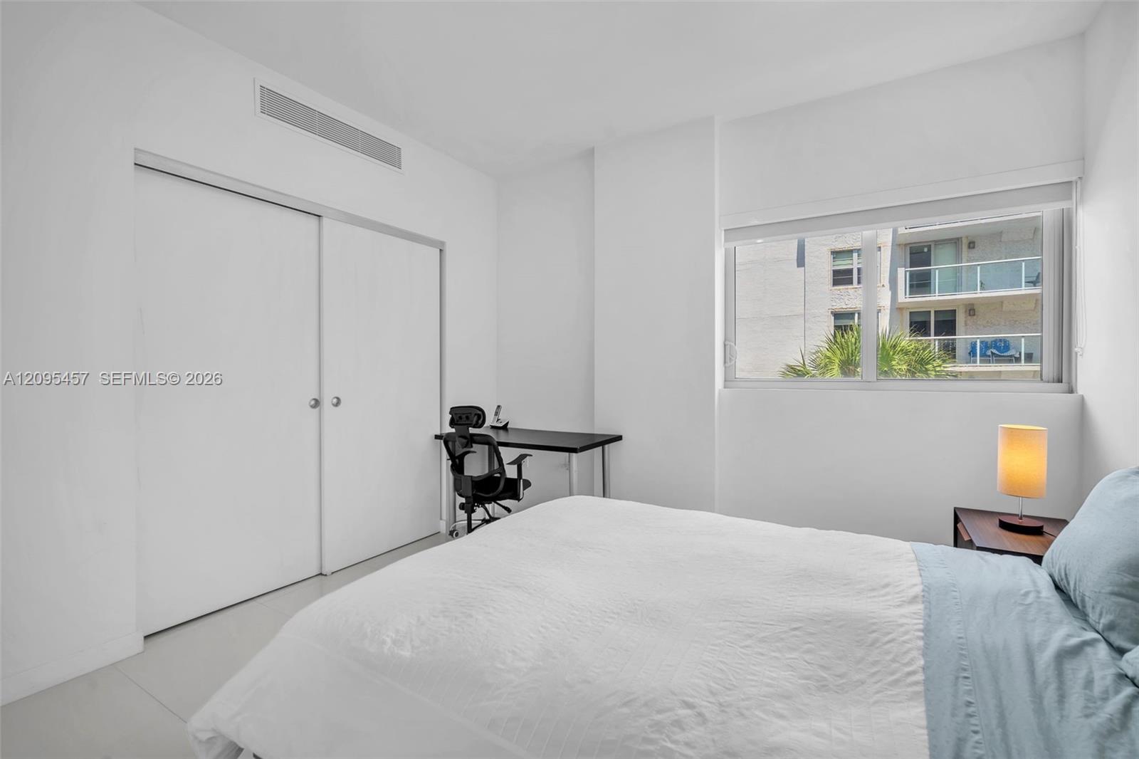 9940 W Bay Harbor Dr Unit: 5D-N