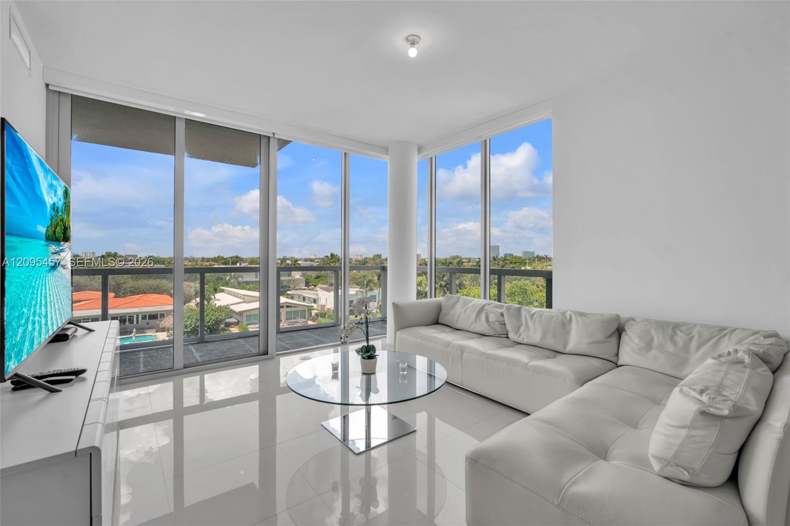 9940 W Bay Harbor Dr Unit: 5D-N