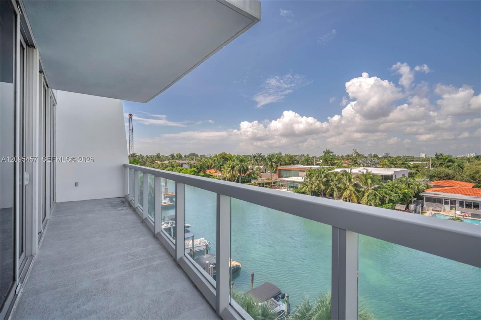 9940 W Bay Harbor Dr Unit: 5D-N