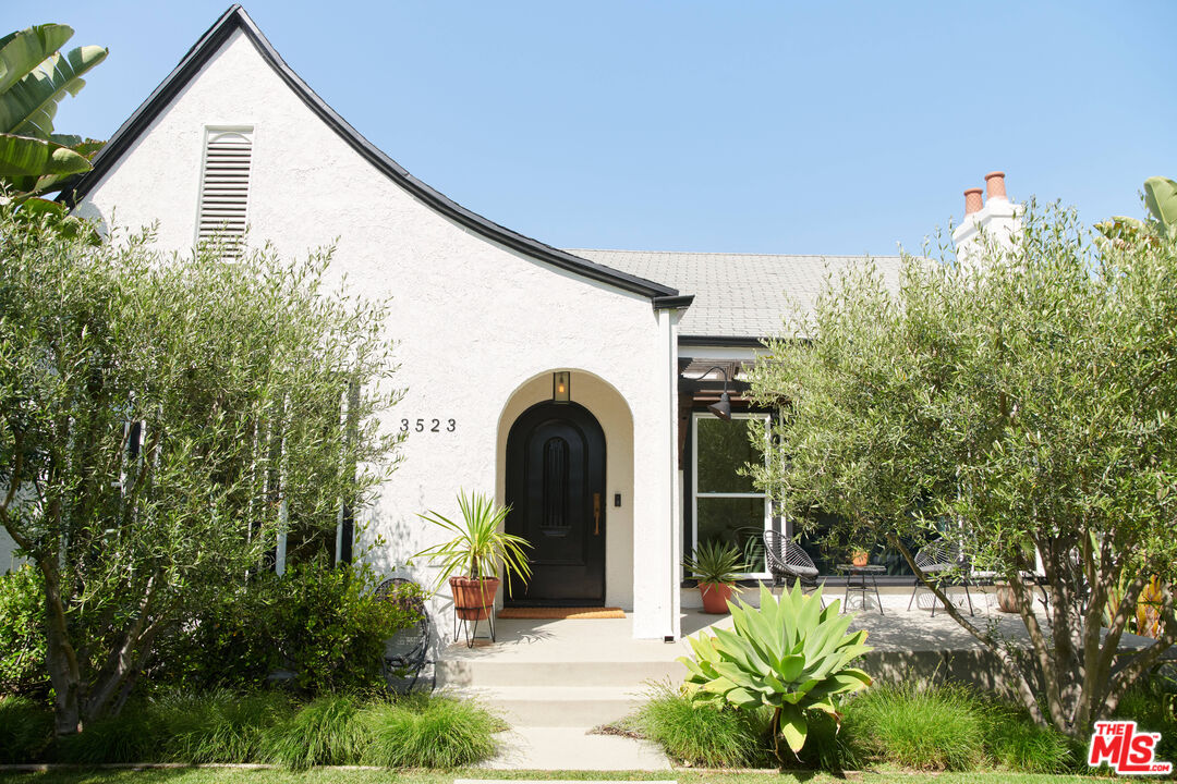 3523 Perlita Ave