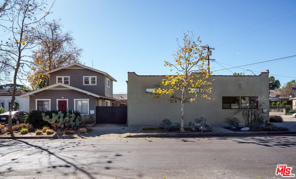 3216 Larga Ave