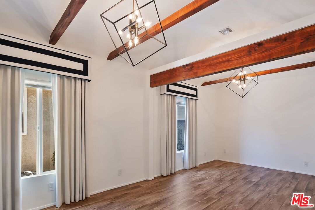 3358 Silver Lake Blvd