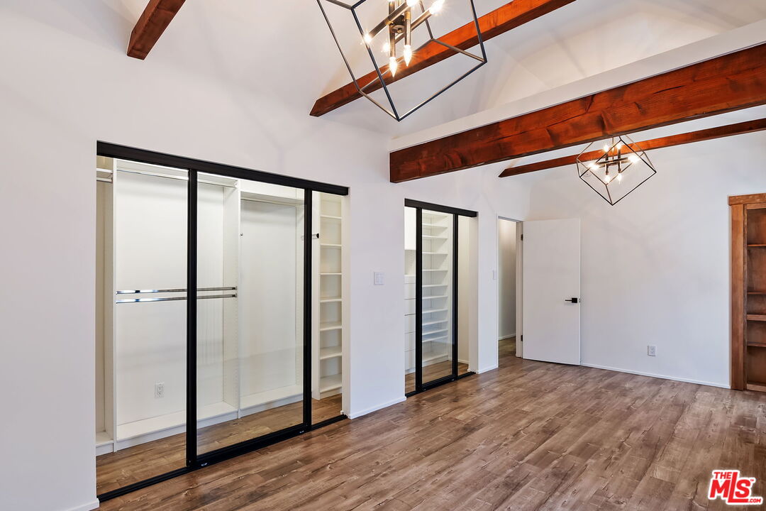3358 Silver Lake Blvd