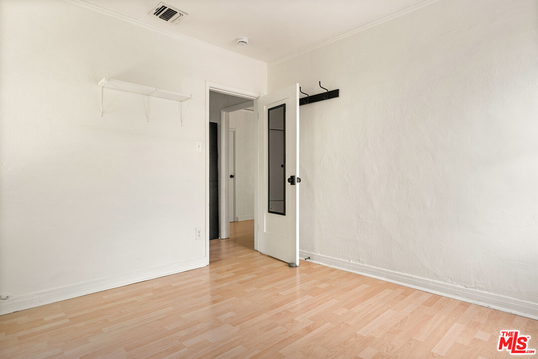 3106 Silver Lake Blvd