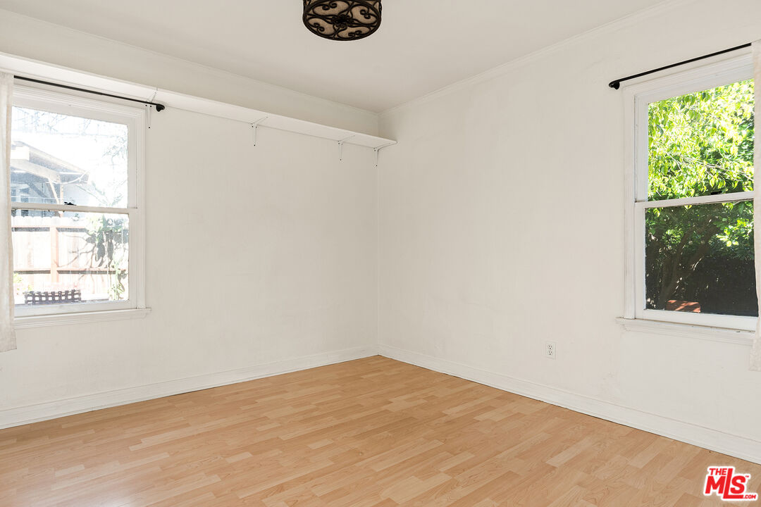 3106 Silver Lake Blvd