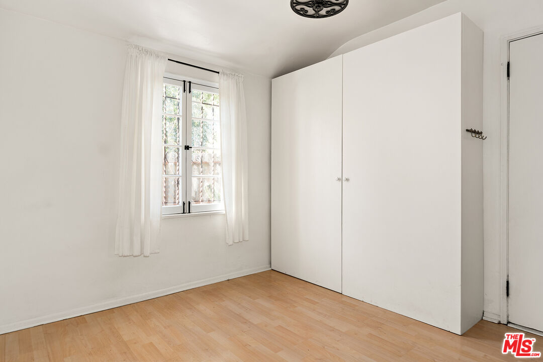 3106 Silver Lake Blvd