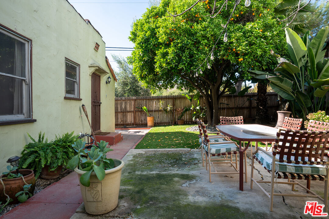 3106 Silver Lake Blvd