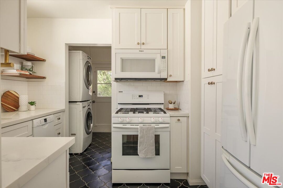 4113 Perlita Ave Unit: C