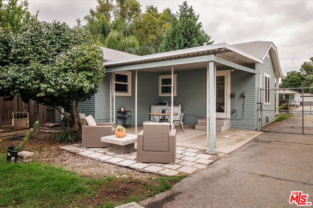 3179 Perlita Ave